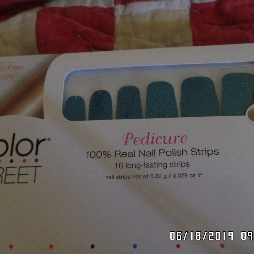 Color Street How Swede It Is Pedicure